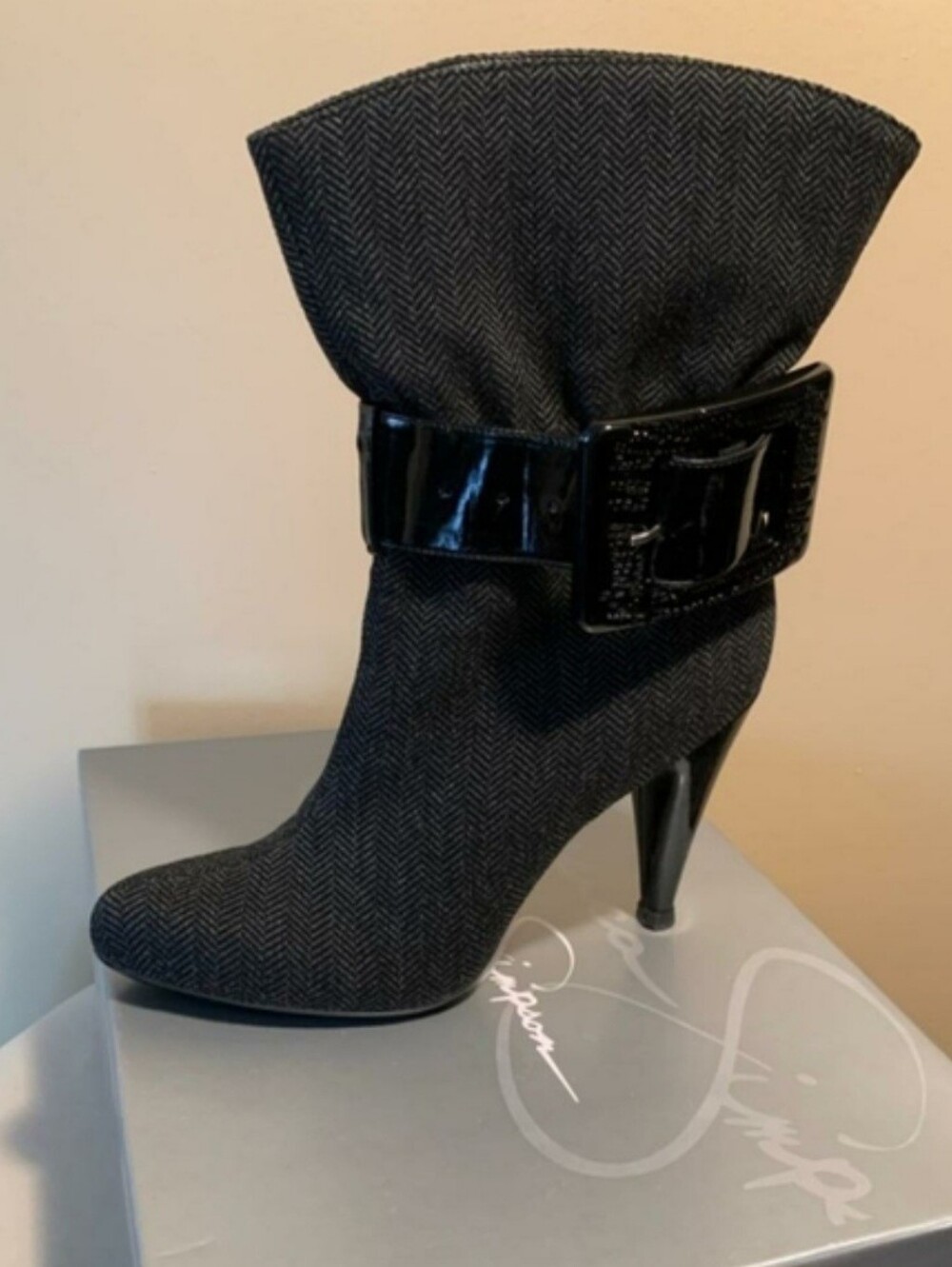 Jessica Simpson Black Herringbone Buckled Ankle Platform Heels
